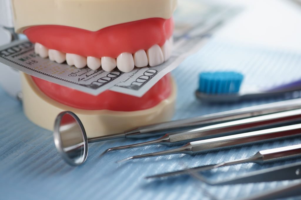 How Much Do Implant Teeth Cost in 2025