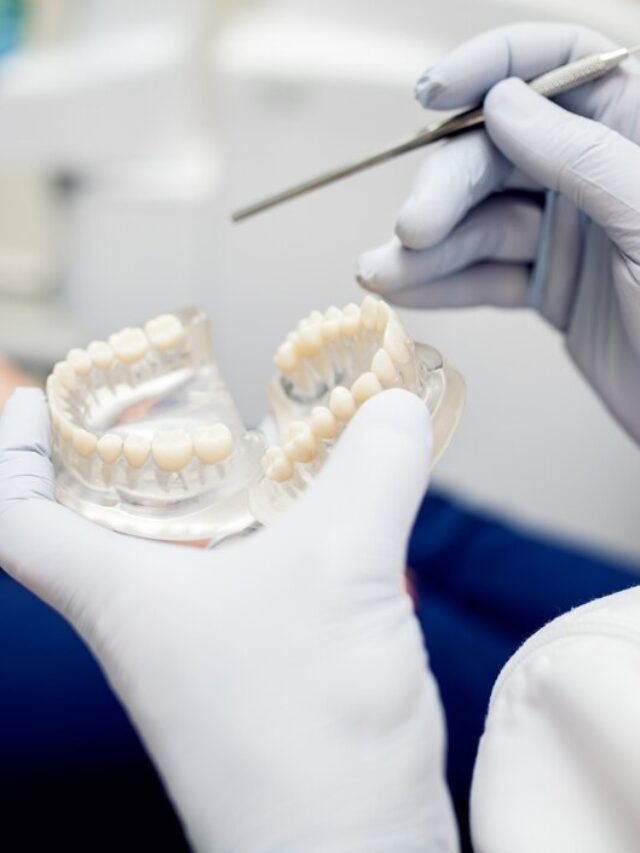 shaken-steel-human-dentistry-retro_1303-473